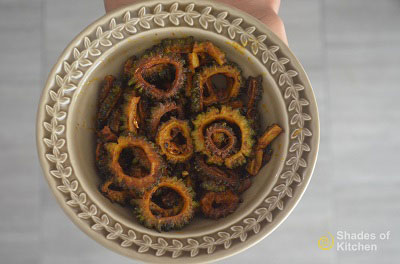 Pavakkai Fry | Bitter Gourd Fry | Karela Fry (VIDEO)